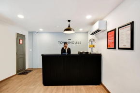 Townhouse Century Hotel
